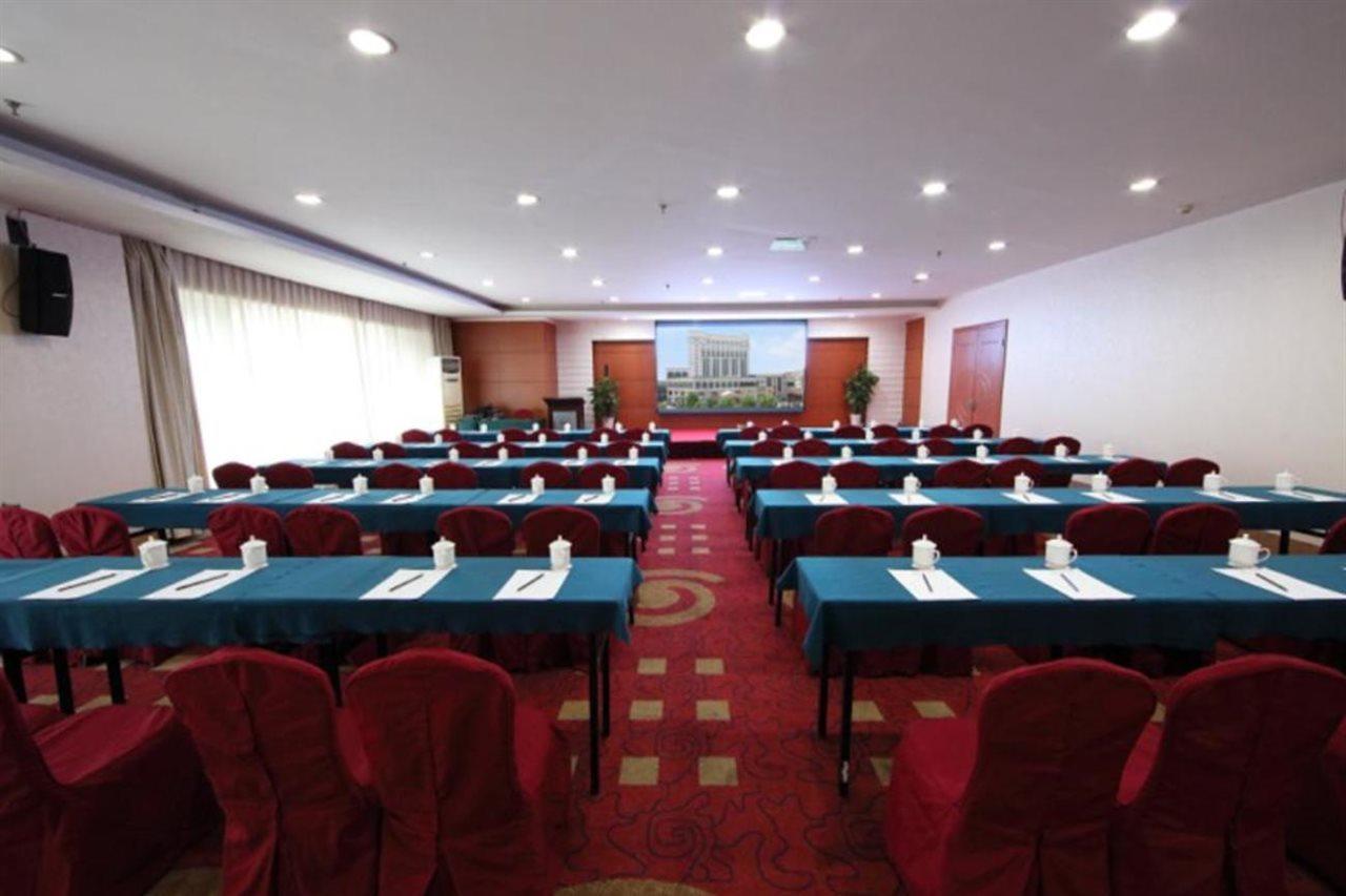 Hangzhou Crown Hotel Exterior photo