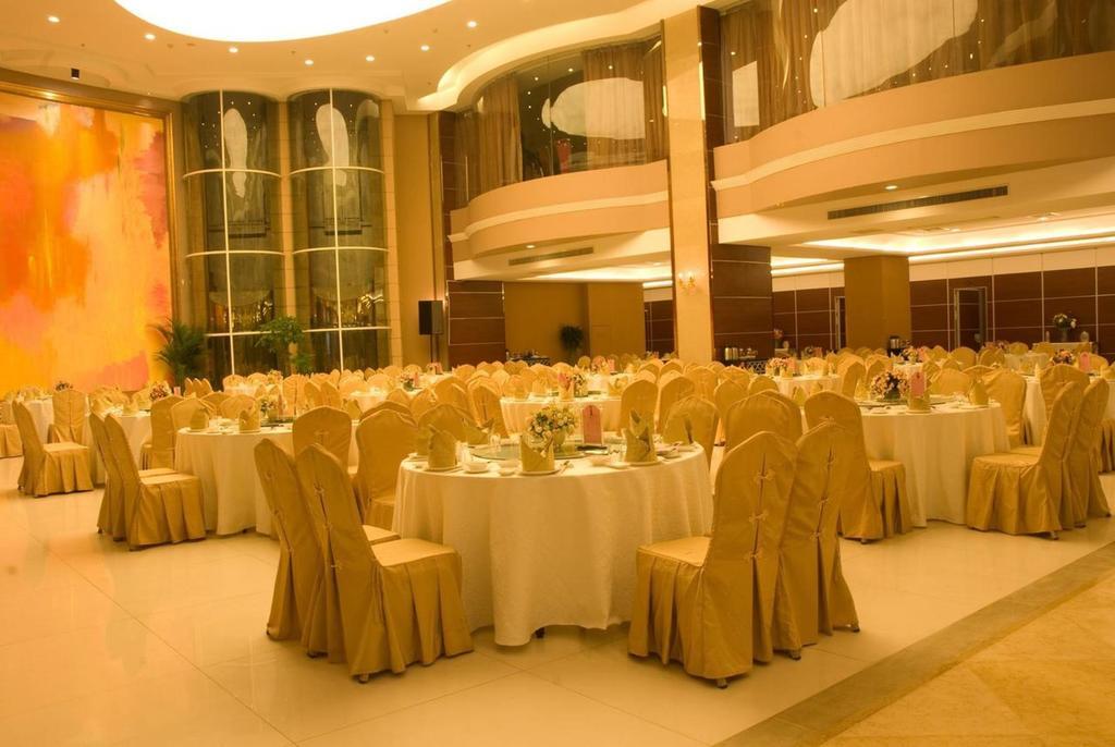 Hangzhou Crown Hotel Exterior photo