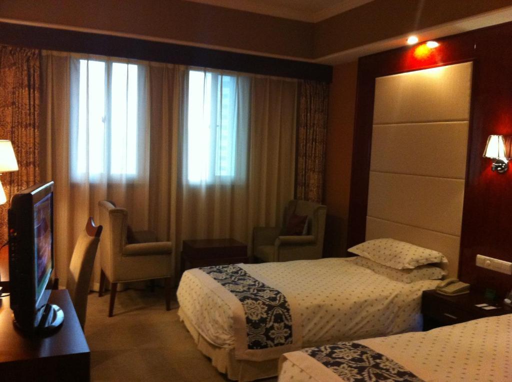 Hangzhou Crown Hotel Exterior photo